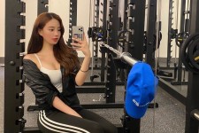 博白我是一名瑜伽锻练外加兼职模特(我是一名瑜伽锻练外加兼职模特小说)