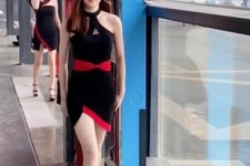 博白女孩为挣钱在学校兼职当模特的简单介绍