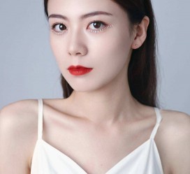 博白兼职模特要打点模卡吗(兼职做模特要交钱拍模卡)