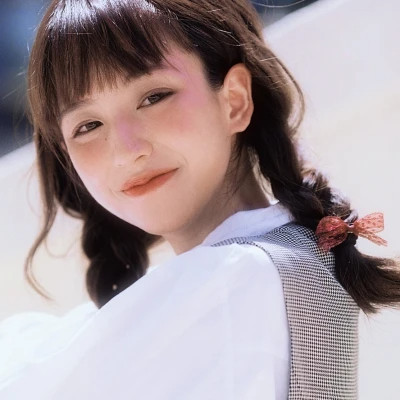 博白伴游女生郑晓晴的资料