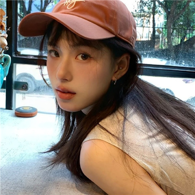 博白伴游女生杨梦研的资料