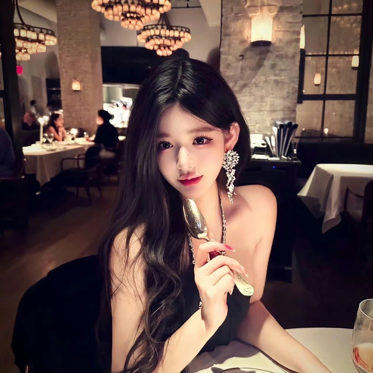 博白伴游女生蓝盈盈的资料