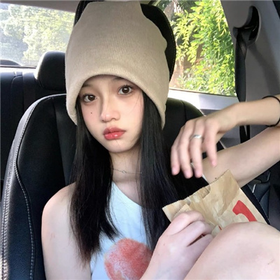 博白伴游女生乙傲薇的资料