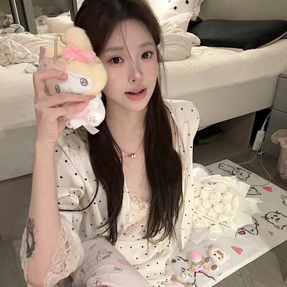博白伴游女生 | 微微的资料