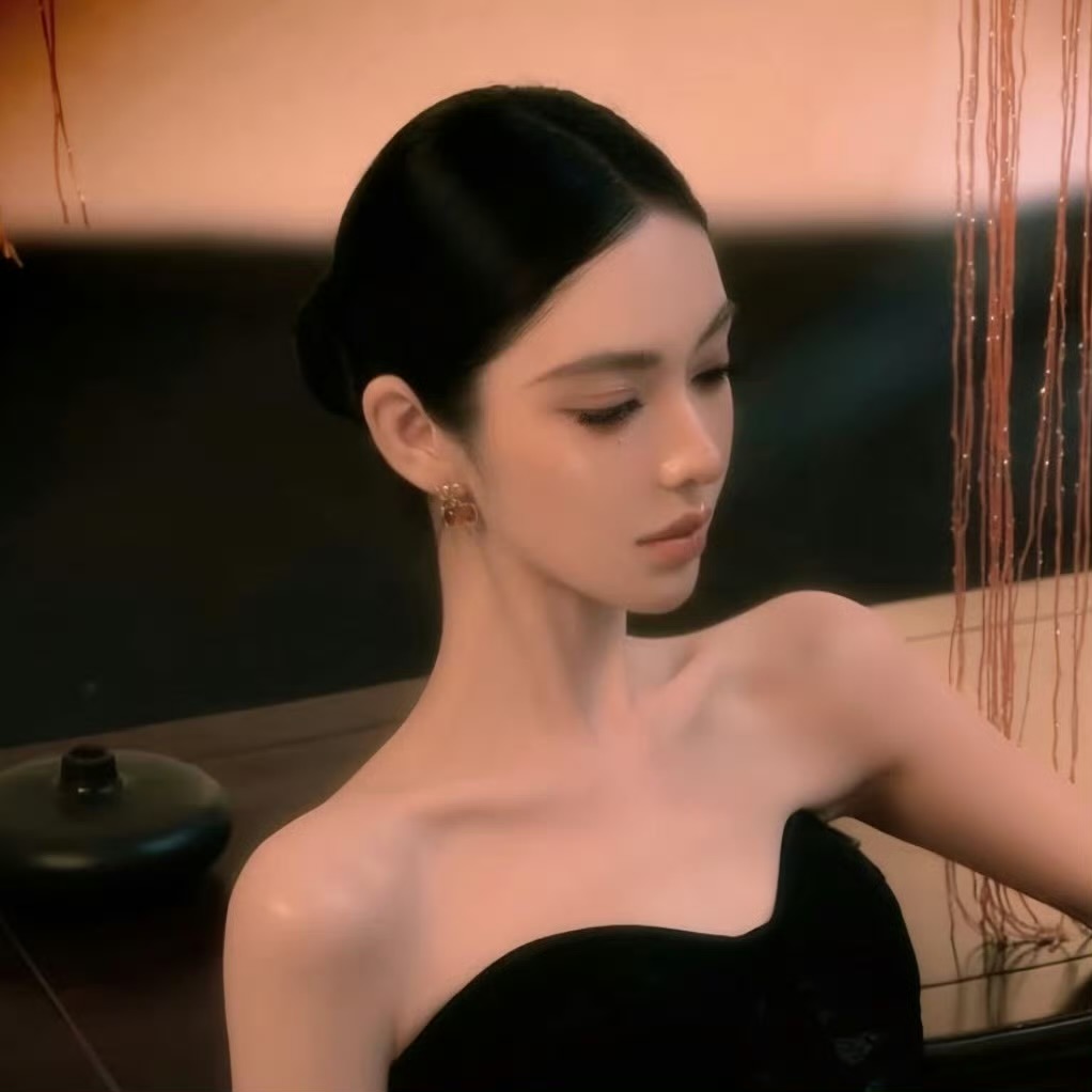 博白伴游女生 | Emily的资料