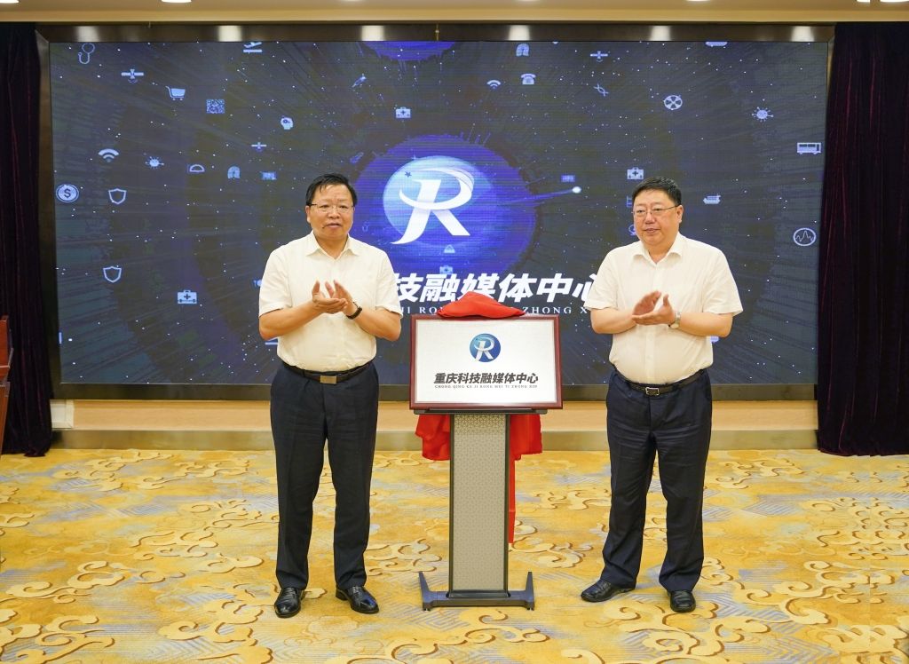深圳兼职伴游美女qq的简单介绍