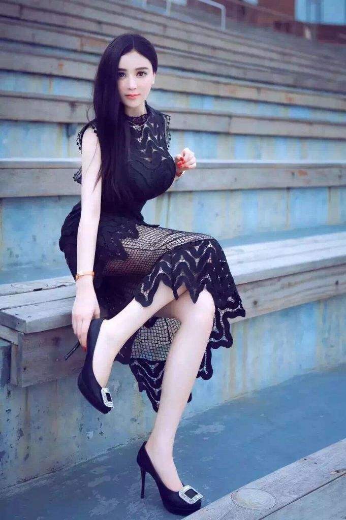 包罗商务伴游雇用雇用美女伴游的词条